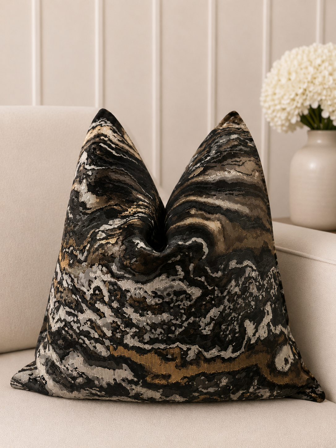 Black & Gold Abstract Jacquard Cushion Cover – 45x45cm